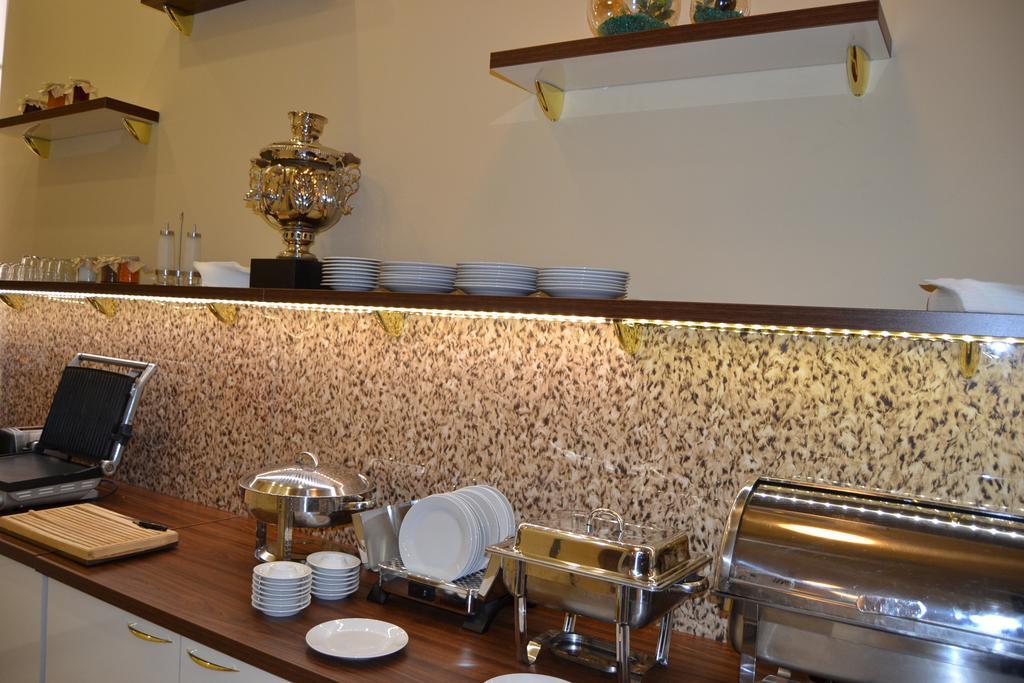 Hejtmansky Dvur Hotel Slaný Buitenkant foto
